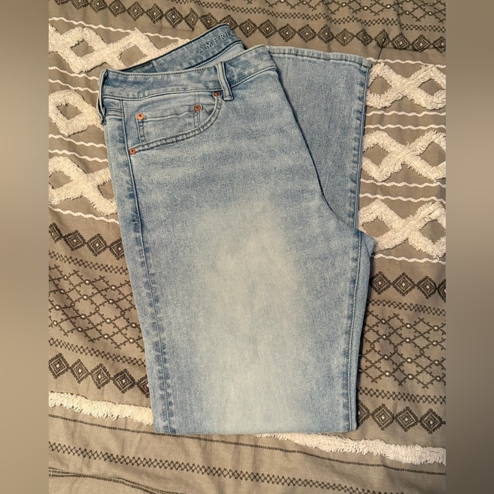 American Eagle 🦅 AirFlex + Ultra-soft Athletic Fit Jean - Picture 7 of 13